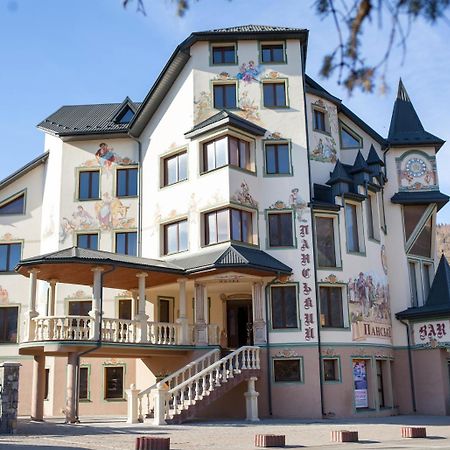 Baron Spa Hotel - Museum Yaremche Exterior photo