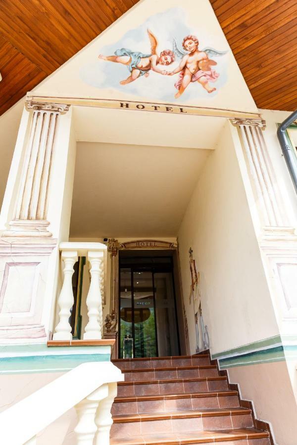 Baron Spa Hotel - Museum Yaremche Exterior photo