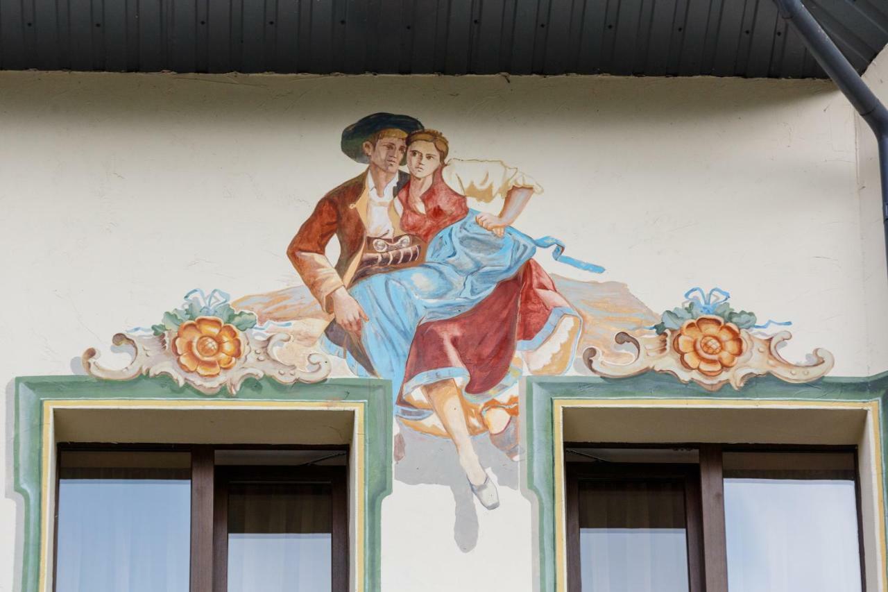 Baron Spa Hotel - Museum Yaremche Exterior photo