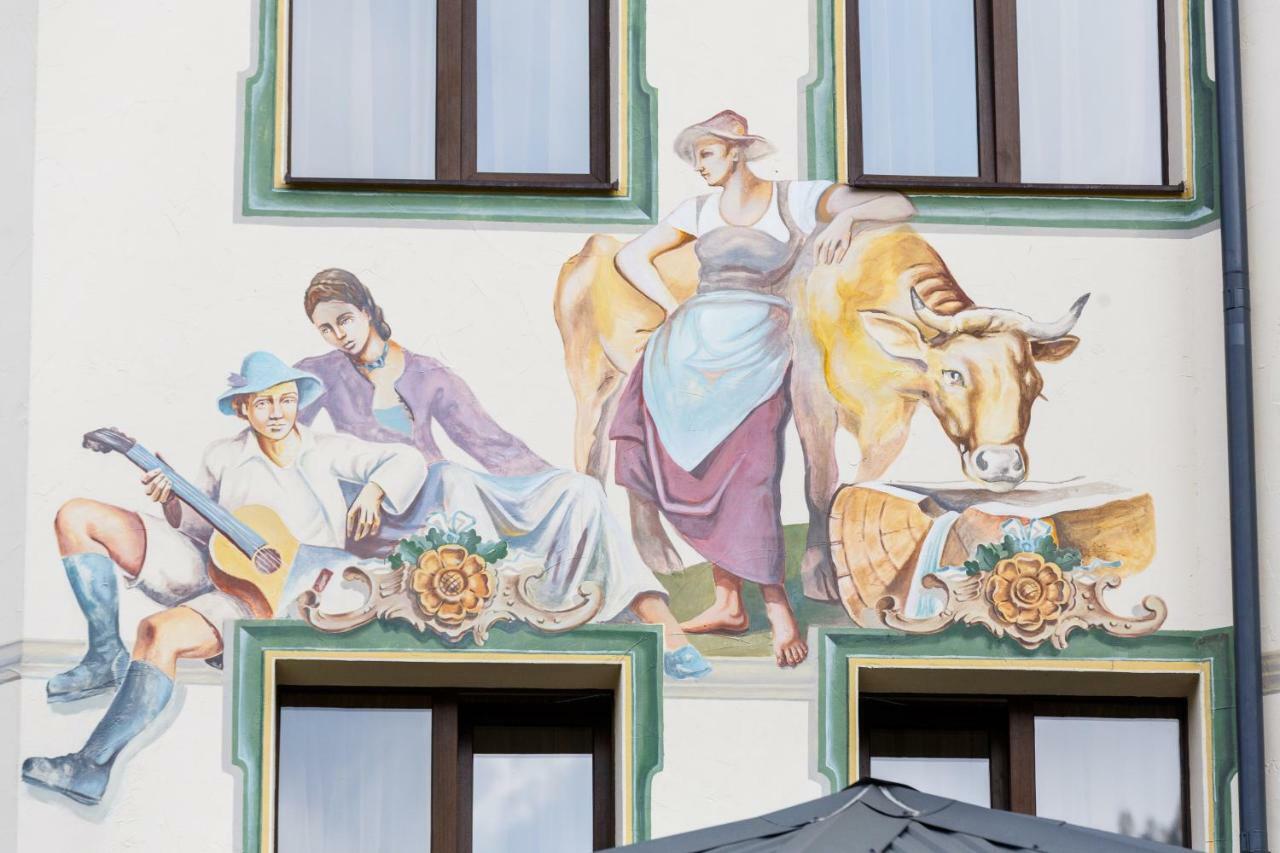 Baron Spa Hotel - Museum Yaremche Exterior photo